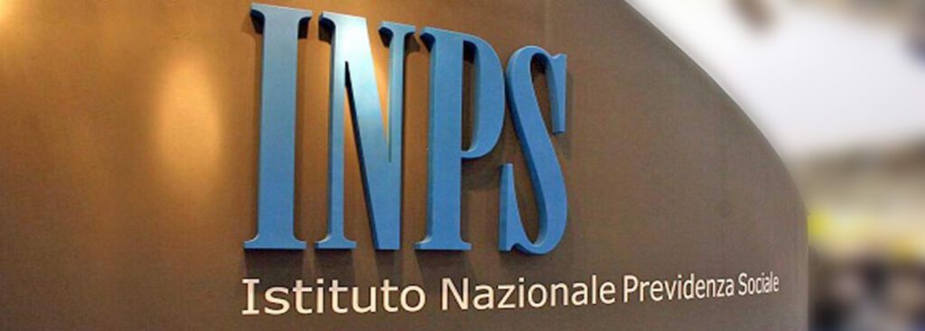 Una sede dell'Inps: nel 2021 non aumentano i contributi da versare per colf, badanti e babysitter